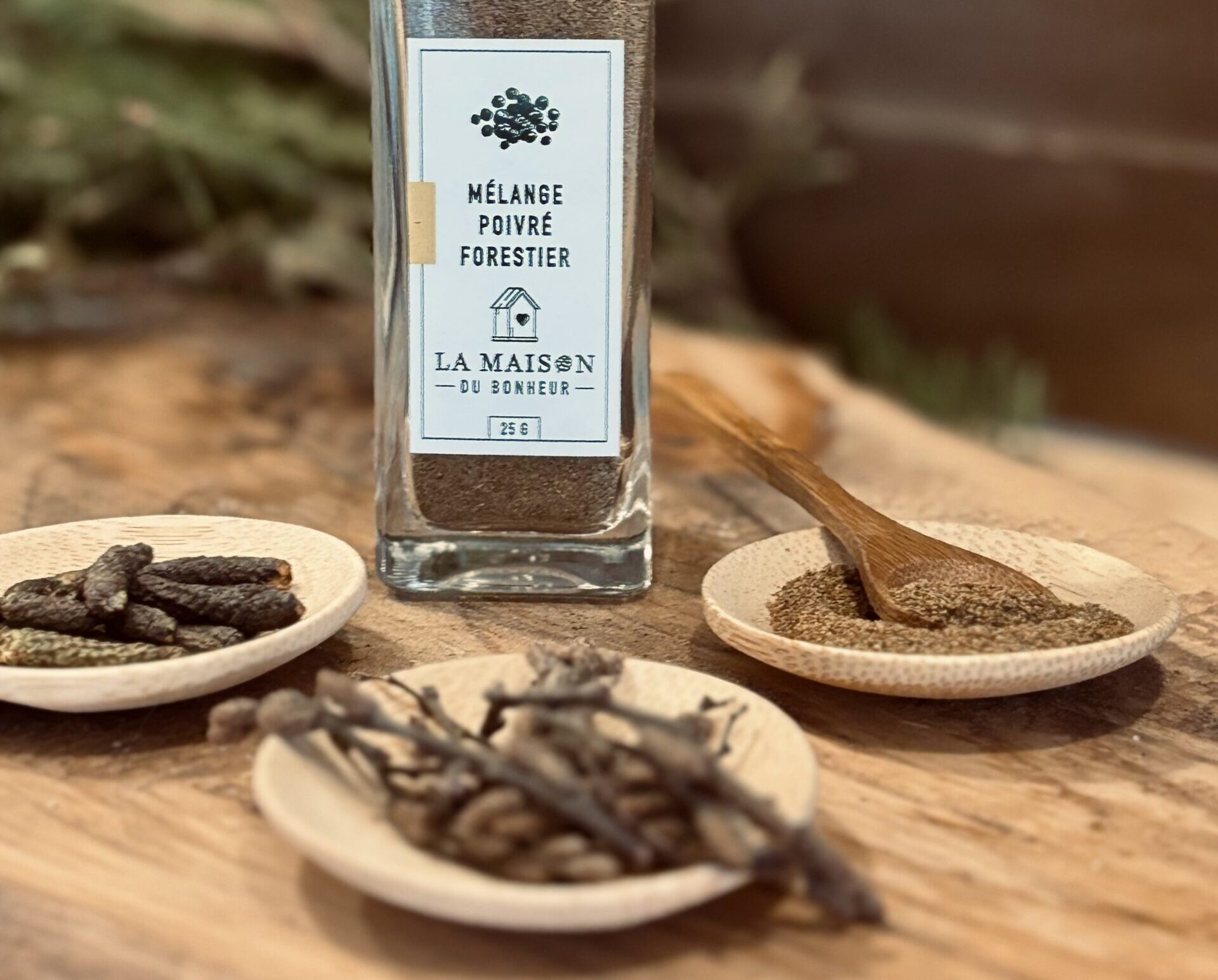 Mélange poivré forestier, assaisonnement forestier La maison du bonheur Saint-Côme Lanaudière